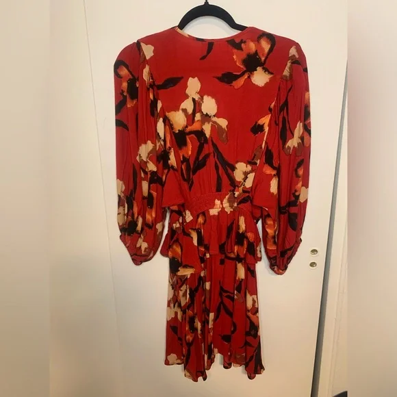 NWT BAND OF FREE FLORAL LONG SLEEVE DRESS - Picture 3 of 5
